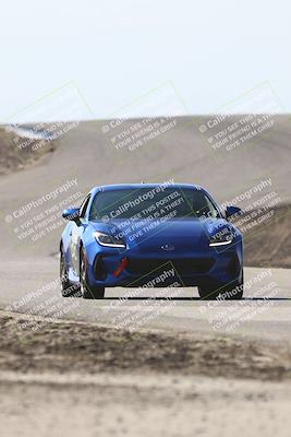 media/Nov-10-2025-Private Event (Mon) [[7fd464aee1]]/Novice/Session 2 (Phil Hill)/